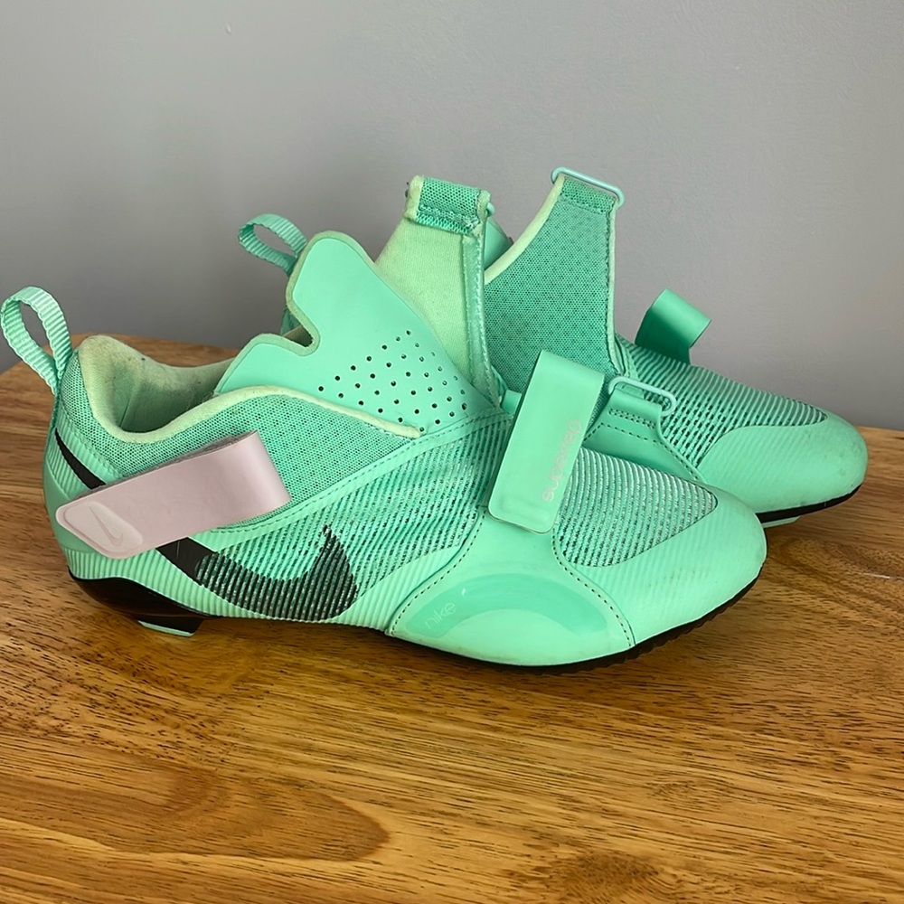 Womens Nike Superrep Cycle CJ0775-305 Leather Athletic Sneaker Size 8.5 Green